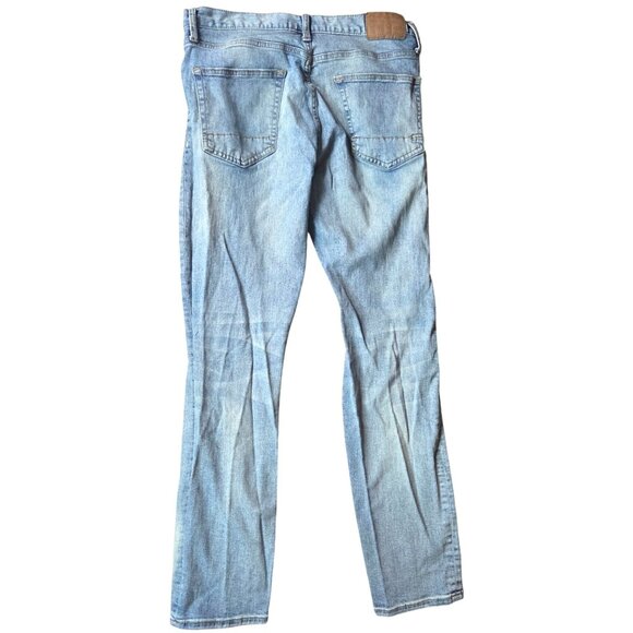 Aeropostale Blue Ripped Knee Distressed Denim Light Wash Skinny Jeans Size 32x30 - Picture 3 of 7